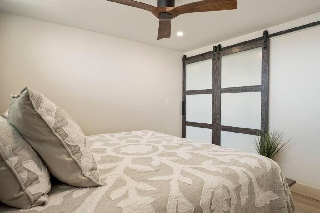 Апартаменты Hale Ono Loa 403- Top Floor, Ocean View, & Complete Modern Remodel Кахана Экстерьер фото