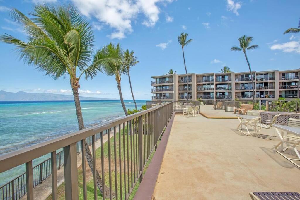 Апартаменты Hale Ono Loa 403- Top Floor, Ocean View, & Complete Modern Remodel Кахана Экстерьер фото
