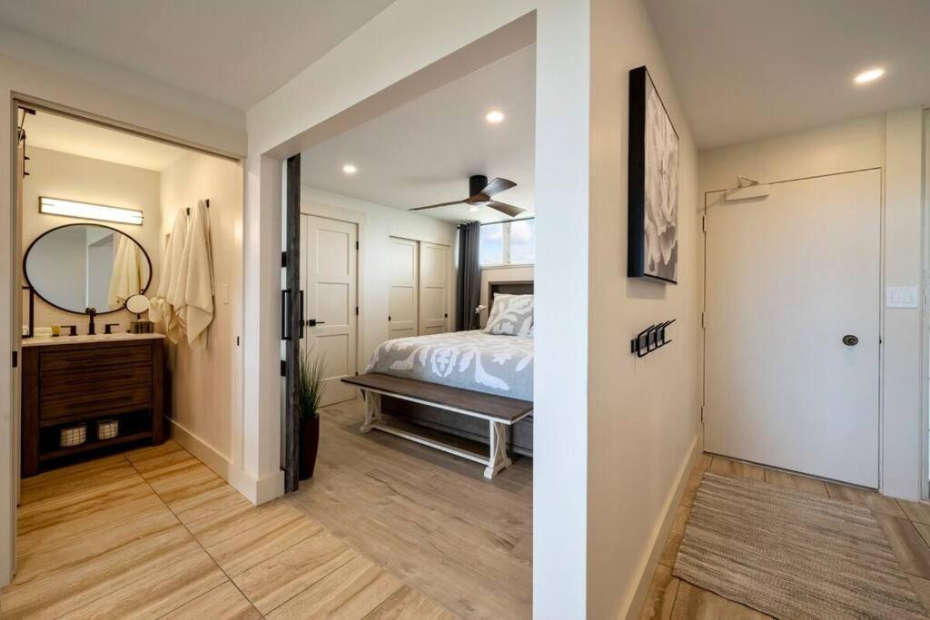 Апартаменты Hale Ono Loa 403- Top Floor, Ocean View, & Complete Modern Remodel Кахана Экстерьер фото
